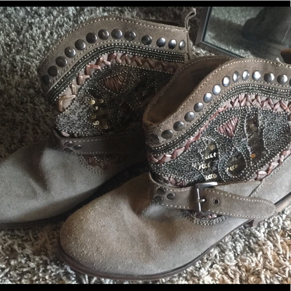 Naughty monkey boots